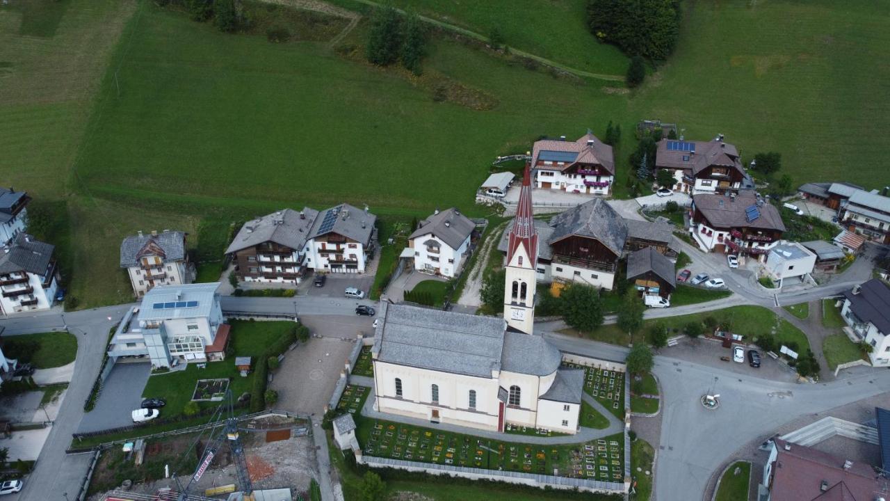 Appartamenti Ciasa Linda San Martino in Badia Exterior foto
