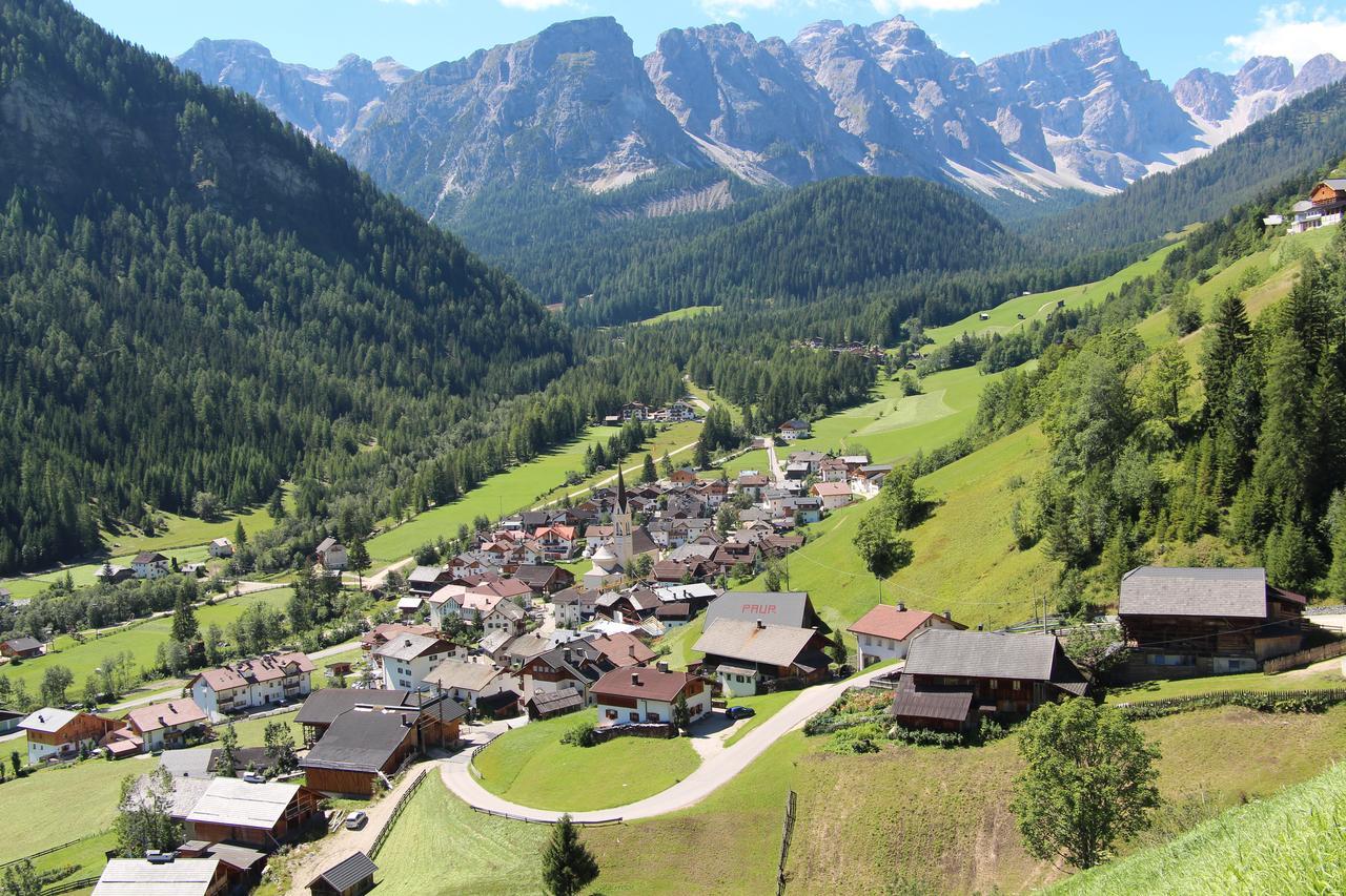Appartamenti Ciasa Linda San Martino in Badia Exterior foto