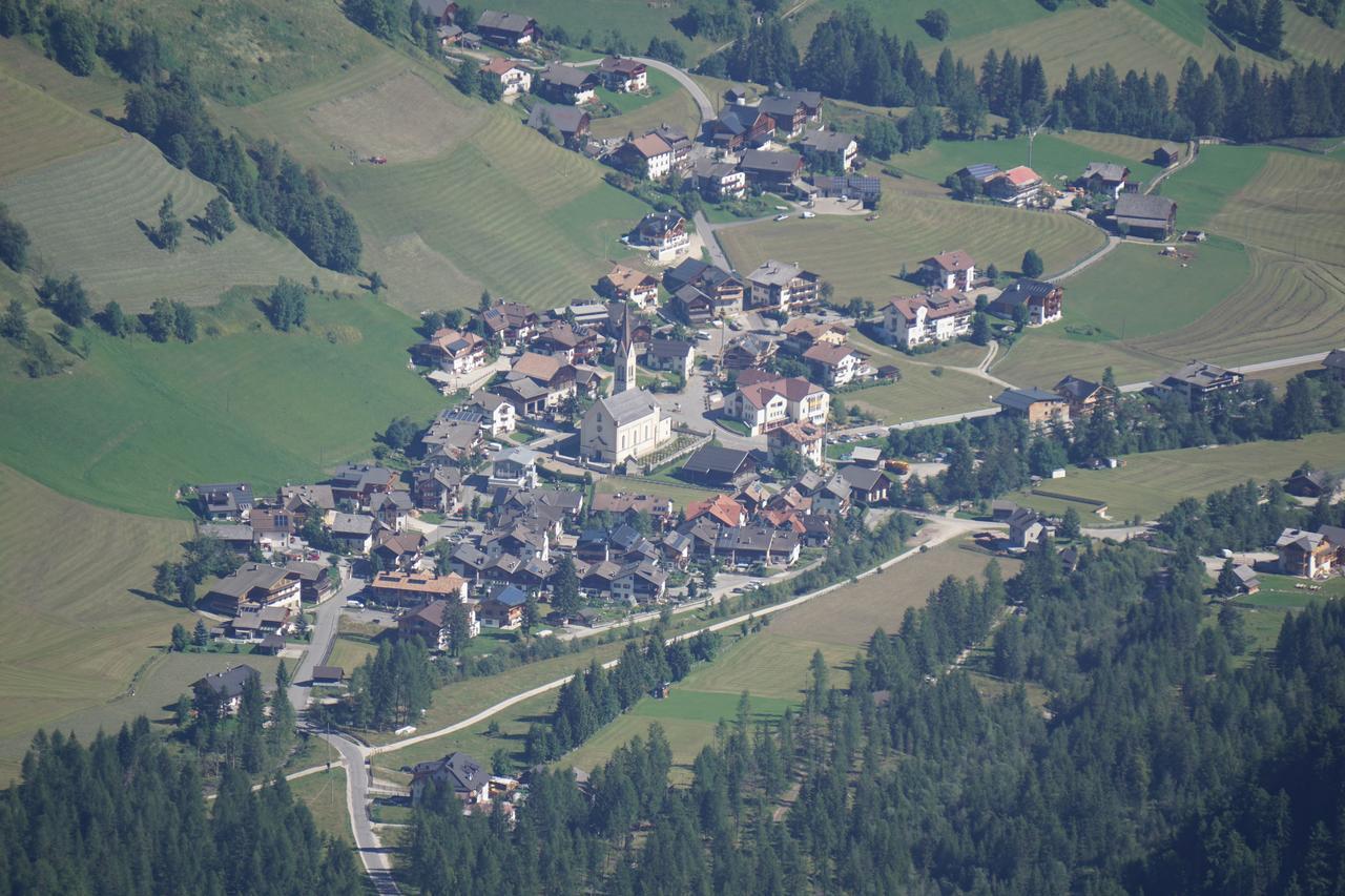 Appartamenti Ciasa Linda San Martino in Badia Exterior foto